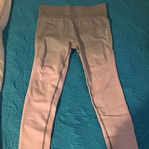 Gym shark ombré leggings size Medium